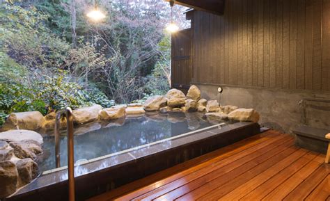 Onsen, Hot springs - HAKONE THE PERFECT JAPANESE ESCAPE