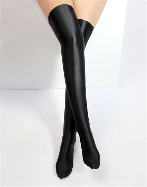 Lingerie sexy bas élastique et soyeux couleur unie nouvelle collection fin longueur genou