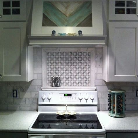 Backsplashsubway Tile And Focal Point Kitchen Renovation Home