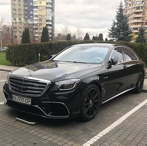 Épinglé par Maximilian Maxim Shostak sur Mercedes | Voiture mercedes ...