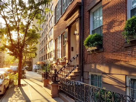 Manhattan greenwich village charm draws in new residents 33