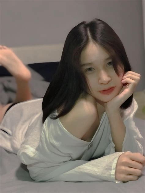 Cận cảnh nhan sắc và info hot girl Akatsuki đang làm náo loạn cộng đồng mạng Việt được các