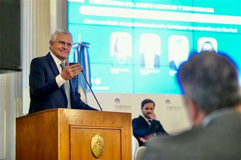 Revista Veja cita Caiado como um dos líderes da direita na América Latina Jornal Opção