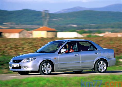 Fotos Exteriores Mazda 323 5 Puertas 2002