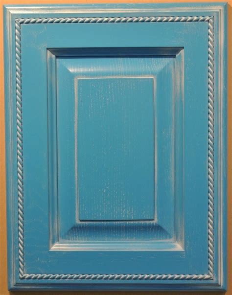 Фасады из массива дуба для кухни от производителя