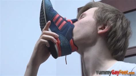 Gay Dudes Feet Rubbed And Worshipped Blowjob Porn By Toe Sucking Guys XHamster