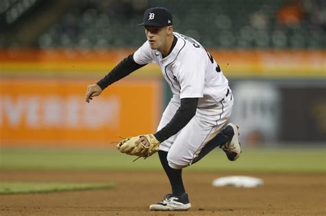 Detroit Tigers: Promoting Zack Short over Isaac Paredes is maddening