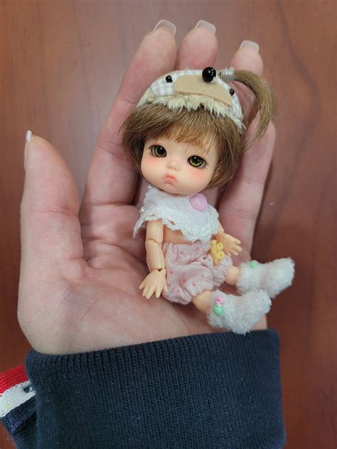 Lati White Pink Mellow Ver T Yomi Tan Nude Cm Doll Peddlar