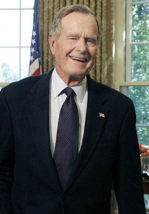 ETATS UNIS George Bush père en soins intensifs