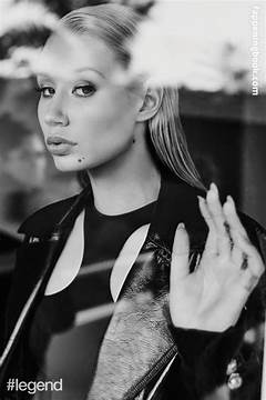 Iggy Azalea Nude