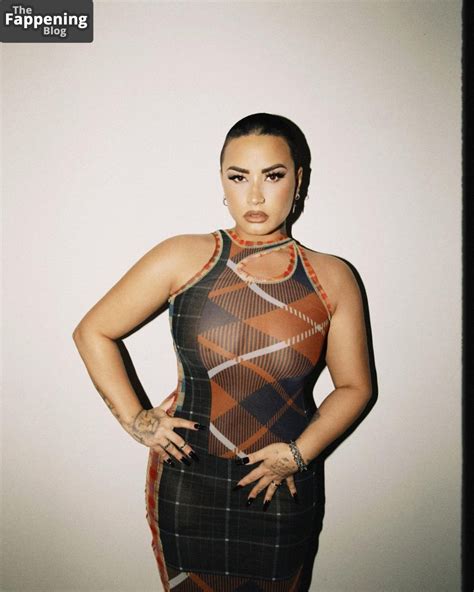 Demi Lovato Nude Sexy Collection Photos TheFappening