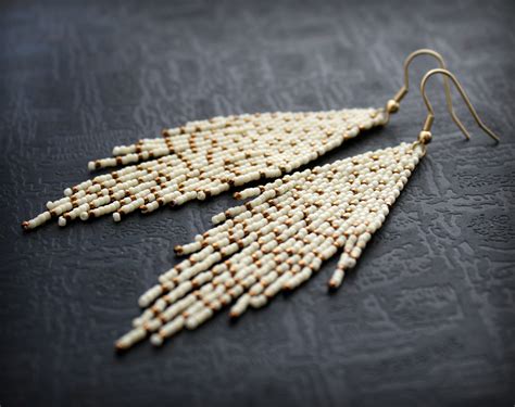 Оригинальные хенд мейд сережки из бисера Купить длинные висячие серьги ...