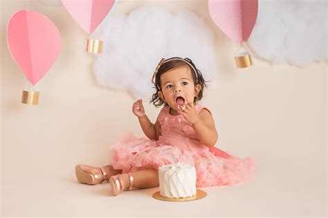 Hot Air Balloon Cake Smash For Baby Girl Yvonne Leon Photography