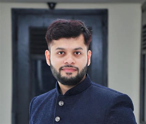 Clear the field values user changes options from a... - ServiceNow