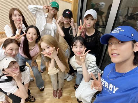 Wjsn Daily On Twitter Pic Btob Kiss The Radio Ig