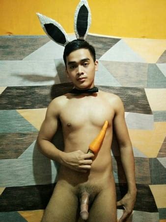Asia Easter Gay Boy Wants To Play With His Carrot 6 Pics XHamster