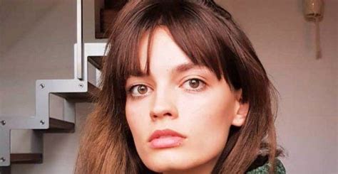 Sex Education curiosità su Emma Mackey Meave Wiley