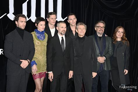 Emma Corrin Shows Off Her Nude Tits At The Nosferatu Premiere In Berlin Fappening