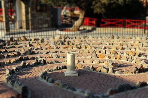 Cretan labyrinth - labyrinthpark.gr