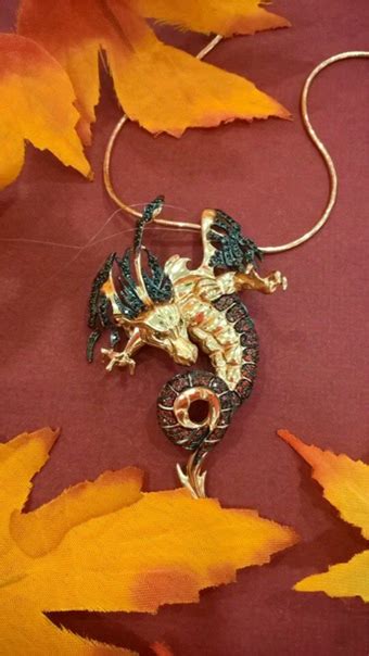 Подвеска «Дракон» из золота – уникальное драгоценное украшение ...