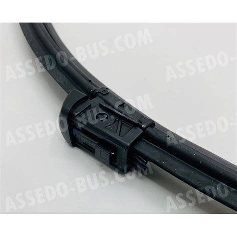 A0018206345 щетка дворника бескаркасная Mercedes Setra L1000 - правая ...