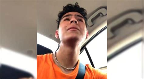 Joven Llora Frente De Sus Padres Luego De Confesarles Que Es Gay VIDEO