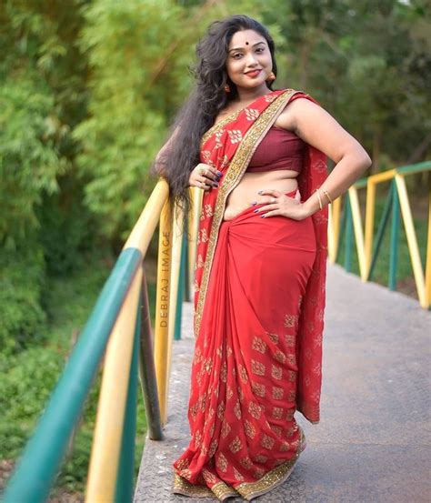 Hot Aunties Photos Album