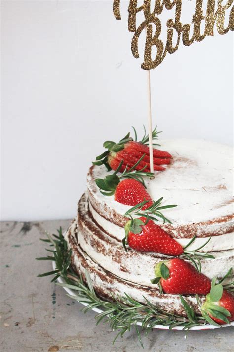 HAPPY NAKED CAKE FRAISE PISTACHE LYG