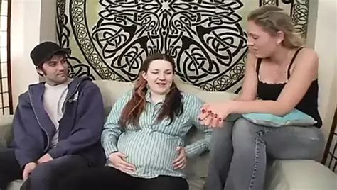 Schwangere Milf Von Ihrer Lesbischen Freundin Gesto En Und Geknallt Xhamster