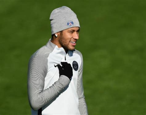 Neymar Man United Transfer Advanced Talks