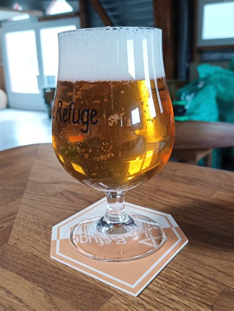 Ale Blonde Brasserie Le Refuge Microbrasserie Artisanale