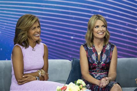 Hoda Kotb And Savannah Guthrie Beef Explained Celeb Jam