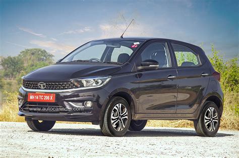 Tata Tiago Vs Maruti Suzuki Celerio Differences Fuel Economy