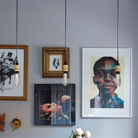 Buster Punch Hooked nude żyrandol mosiądz Lampy pl