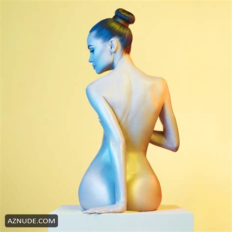 Nadezda Korobkova Sexy Russian Model Posing Naked AZNude