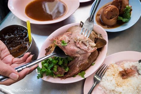 The Ultimate Braised Pork Leg In Bangkok ร้านเจริญแสง สีลม