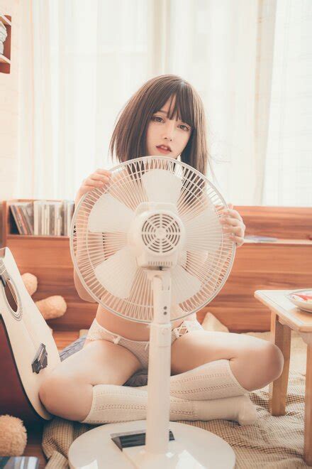 Mixian Sama 过期米线线喵 复古 Mixian Sama 过期米线线喵 复古 Porn Pic