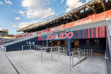 Fans react to the University of Texas football stadium renovation costs