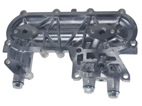 engine oil cooler cover  toyota hilux  cyl diesel