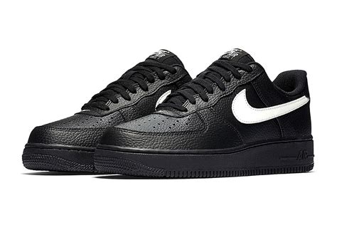 Nike Air Force 1 Low Black Leather Pack