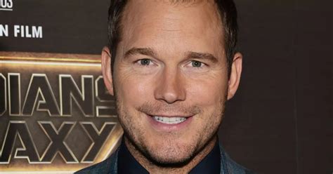 Chris Pratt Stole Cheeky Glance At Patrick Schwarzenegger During Naked White Lotus Scene The