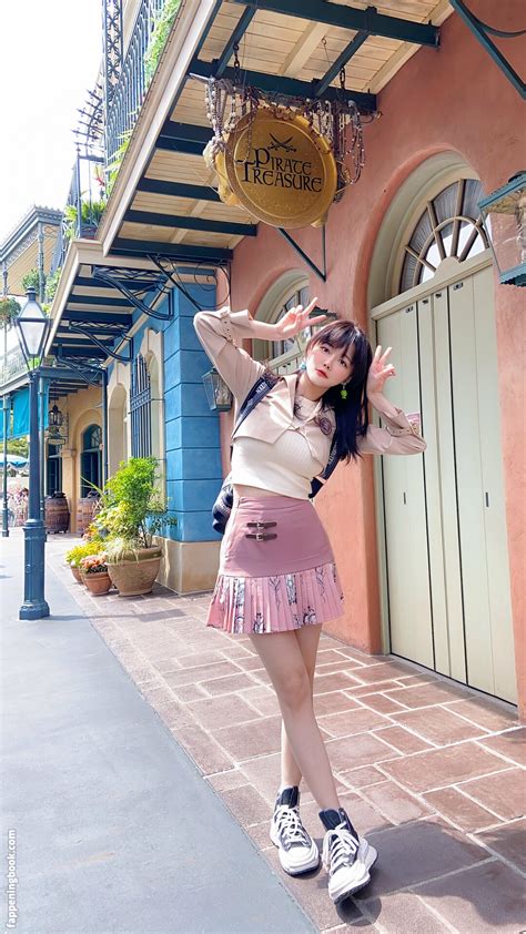 Arty Arty Cospley Nude OnlyFans Leaks Fappening FappeningBook