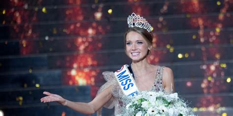 Amandine Petit Ultra Sensuelle En Bikini Et Robe De Soir E Aux R P Titions De Miss Univers Elle