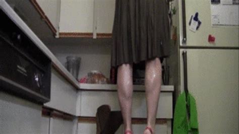 HOT CALVES WMV Brunette Fetish And Fantasy Clips4sale