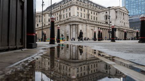 El Banco De Inglaterra Elevó Las Tasas De Interés En Un Esfuerzo Por