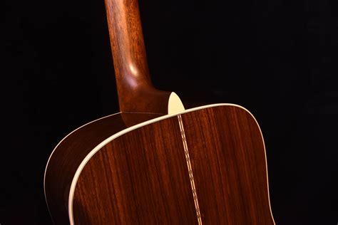 Martin D-28 Sunburst (1935 Style Sunburst) Acoustic Guitar