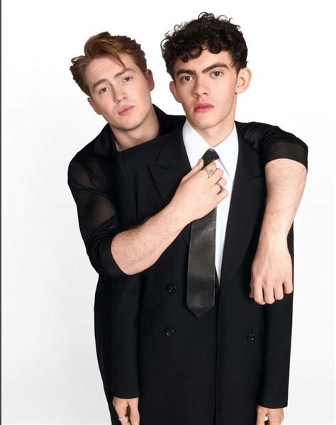 Pin By Gael Emboava On HEARTSTOPPER Kit Connor Cute Gay Couples