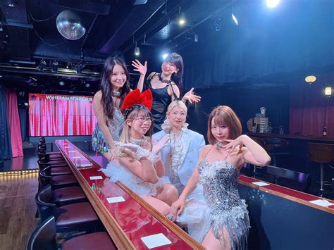 White Martini（ホワイトマティーニ）秋葉原定期公演＆湯島ショーバー On Twitter オープンしました🍸 本日はkozue