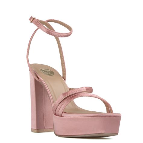 Nude Σατέν Πέδιλο με Χοντρό Τακούνι