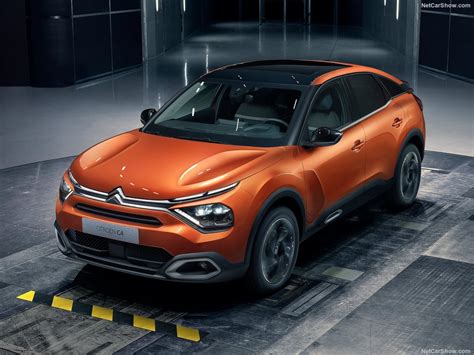 Penuhi Market Hatchback Eropa Citroen Rilis New C4 Dan New E C4